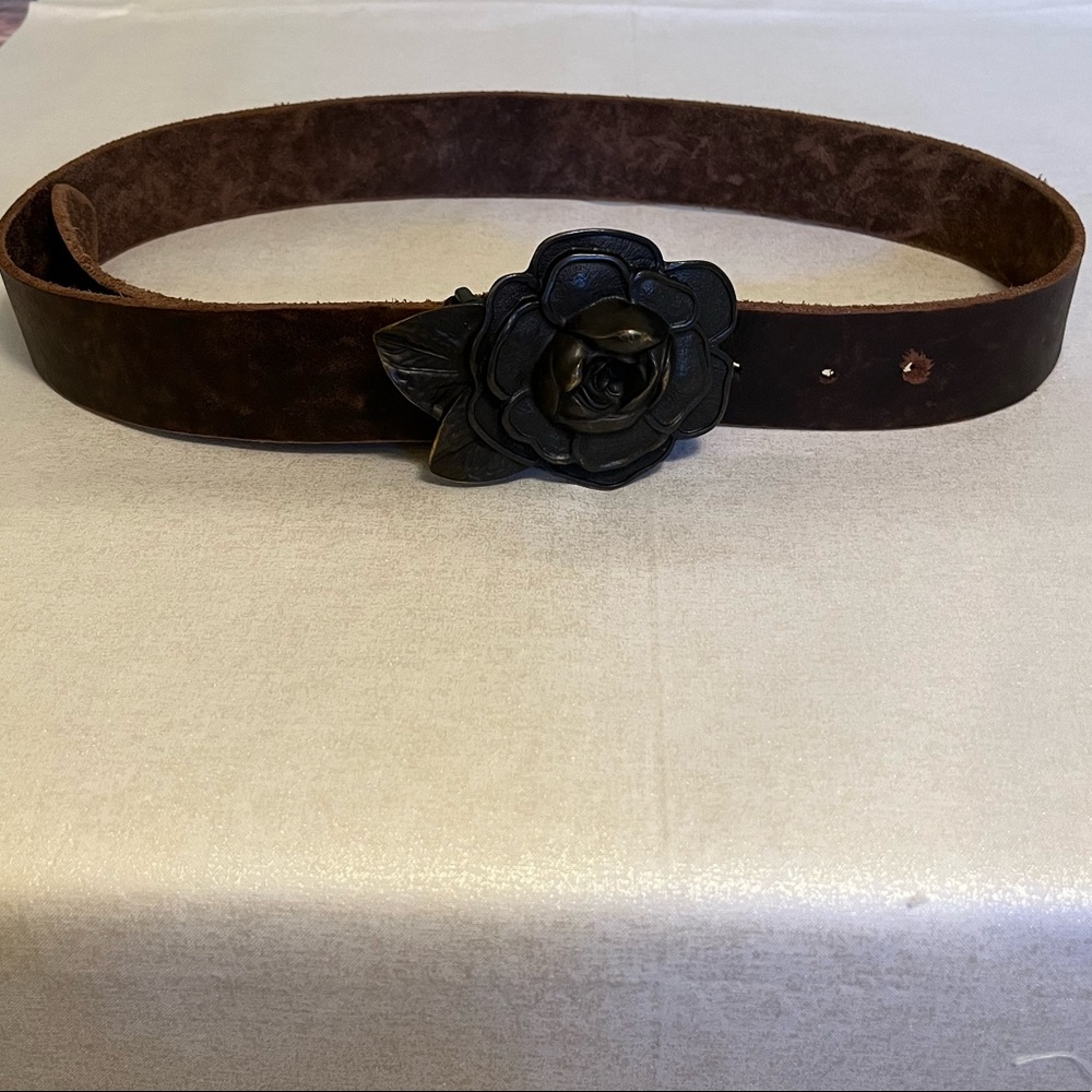 Rose belt